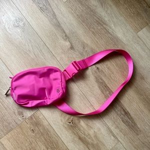 Lululemon Sonic Pink Everywhere Belt Bag